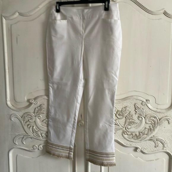 NWOT Chico’s capri pants - Picture 1 of 7